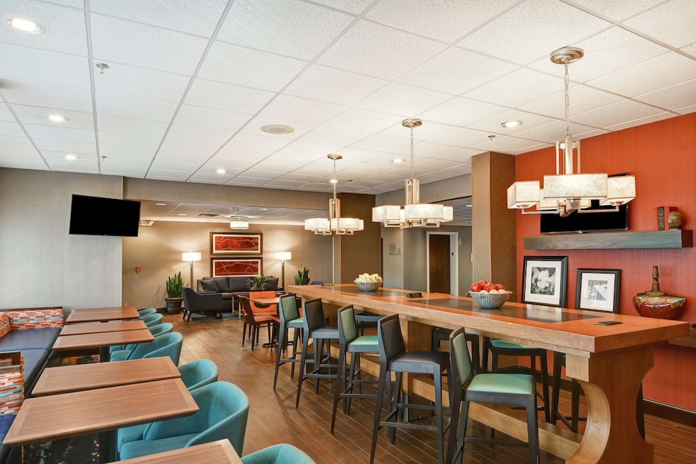 Hampton Inn Charlotte Gastonia - photo 43
