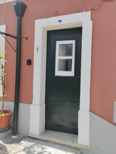 The Tram 18 Space - last minute hotel in Lisbon