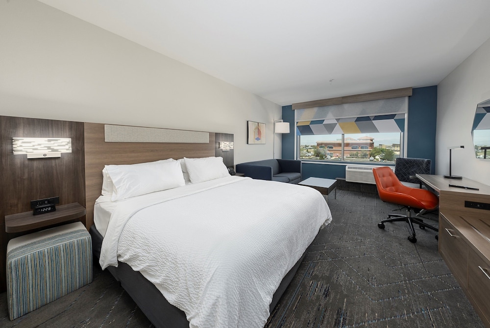 Holiday Inn Express & Suites Ridgecrest China Lake by IHG - photo 7