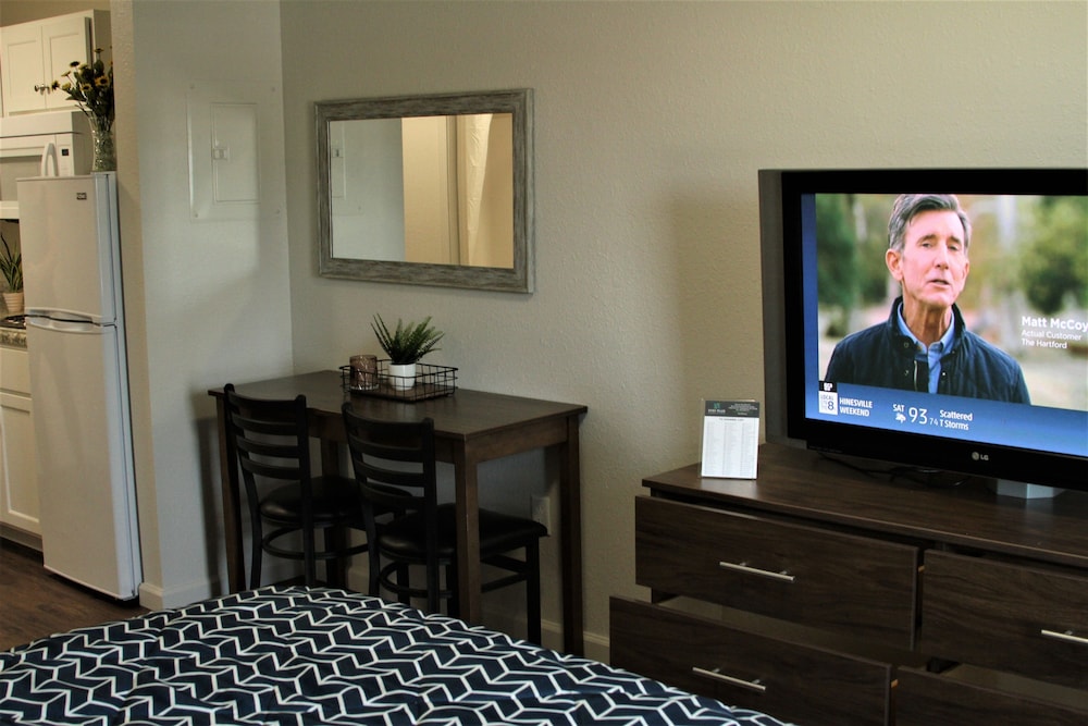 Stay Plus Extended Stay Suites - photo 19