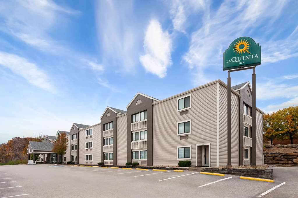 La Quinta Inn by Wyndham Cleveland Independence - photo 2