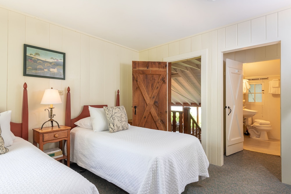 Basin Harbor - photo 44