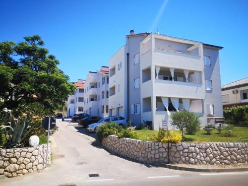 Apartments with parking space Supetarska Draga Gornja Rab 22213 — 4-Star Luxury Hotel in Rab, Croatia