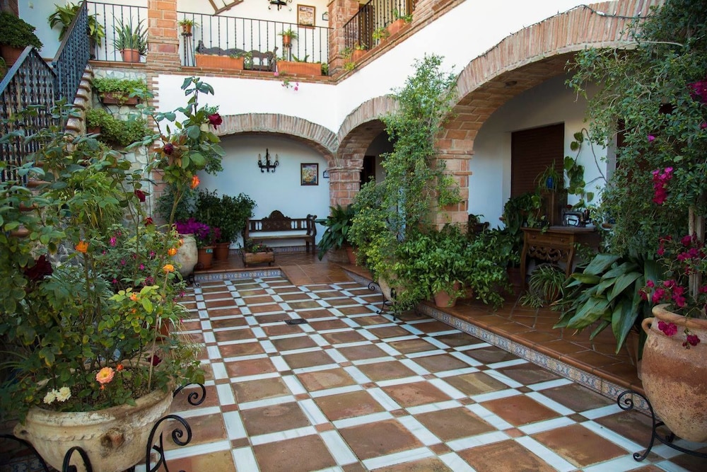 Hotel Rural Andalucia — hotel in Sierra De Yeguas