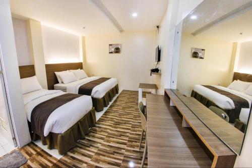 D&M Travellers Inn in Plaridel, Philippines