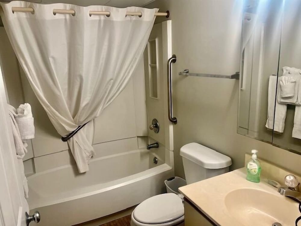 Royal Garden Resort 904 2 Bedroom Condo by RedAwning - photo 13