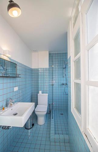 3BR Scenic Terrace Apt in Abanotubani By Wehost