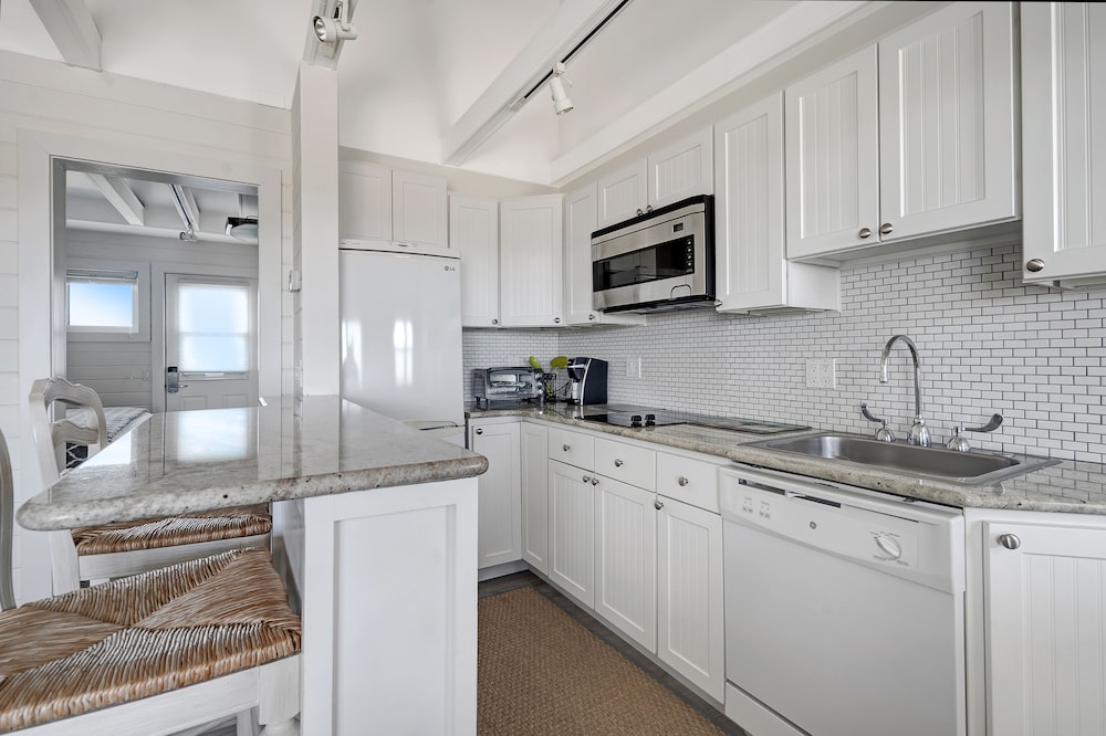 Driftwood Resort - photo 149
