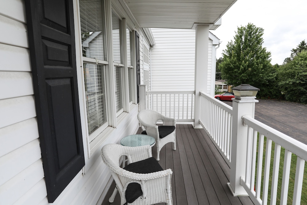 Oakmont Inn - photo 19
