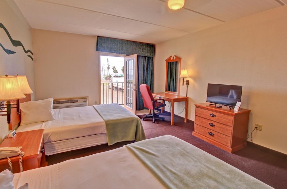 Home2 Suites by Hilton South Padre Island - photo 12