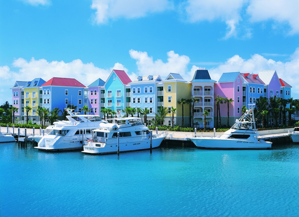 Harborside Resort at Atlantis — 4-Star Luxury Hotel in Nassau, Bahamas