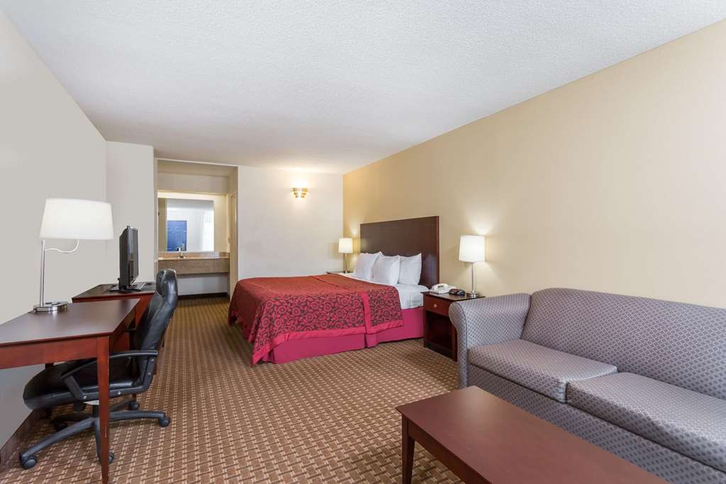 Days Inn by Wyndham Reidsville - photo 16