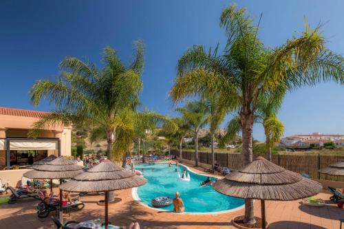 Luz casas BayLuz apart pool beach tennis wifi aircon — 4-Star Luxury Hotel in Luz, Portugal