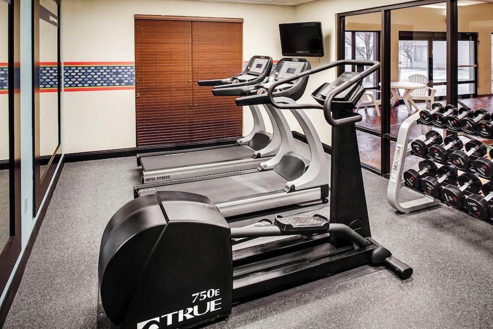 Hampton Inn Iowa City Coralville - photo 20