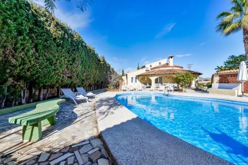 Villas Guzman Xenia — 4-Star Luxury Hotel in Calp, Spain