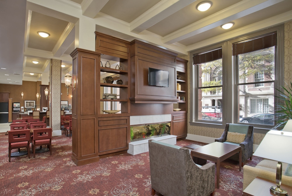 Staybridge Suites Baltimore Inner Harbor an IHG Hotel - photo 2