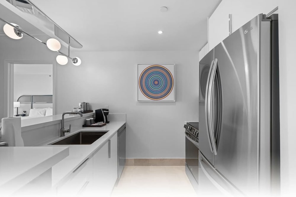 Fontainebleau Miami Beach Private Luxury Suites - photo 130