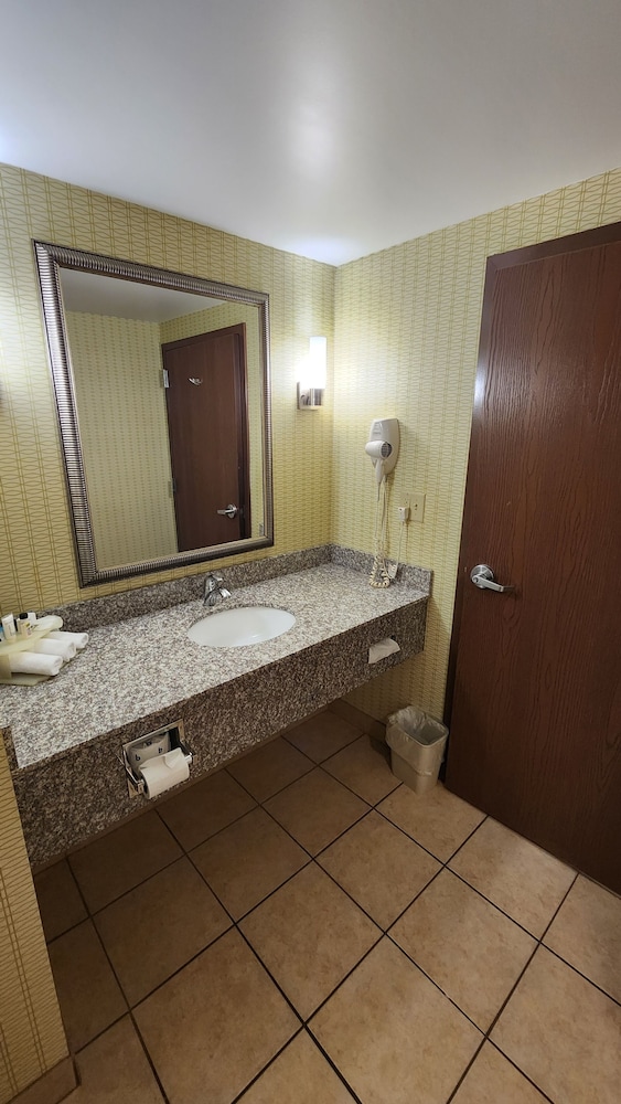 Wingate by Wyndham Kittanning - photo 26