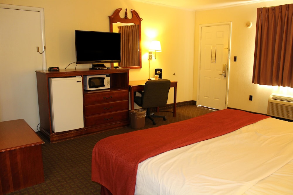 Lake View Inn & Suites - photo 10