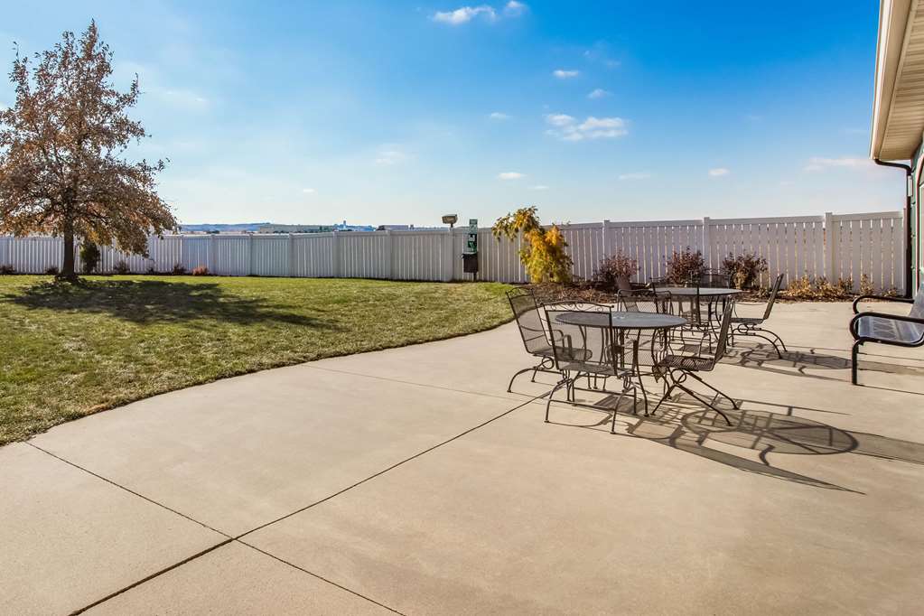 La Quinta Inn & Suites by Wyndham North Platte - photo 33