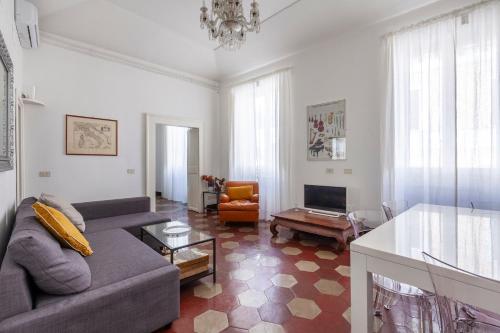 Spanish Steps Charming Apartment — 4-Star Luxury Hotel in Rome, Italy
