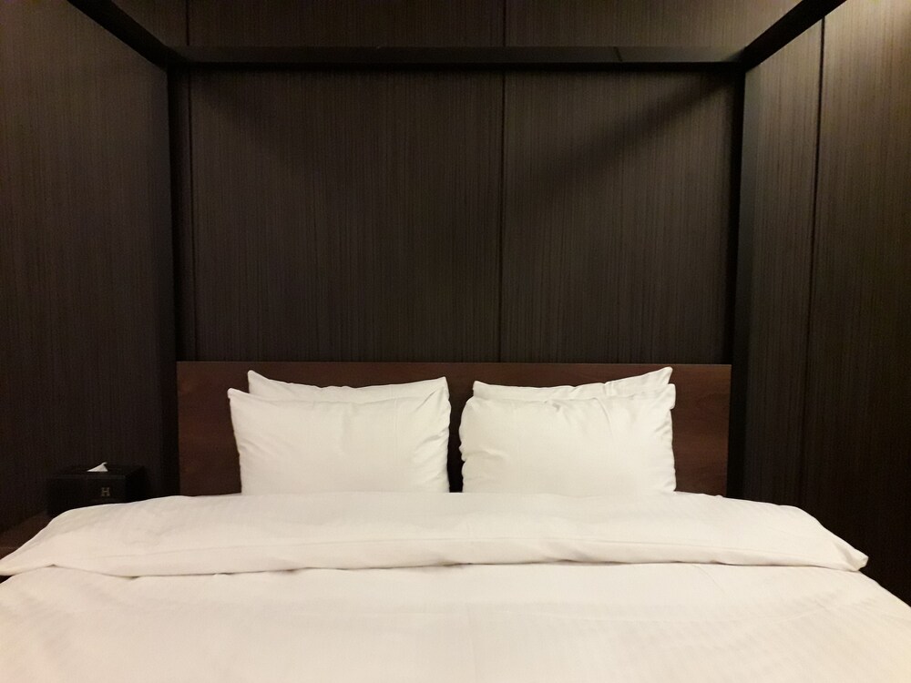 Boutique Hotel H - carbon neutral hotel in Daegu