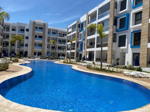 Appartement avec vue piscine à centre ville martil — 4-Star Luxury Hotel in Martil, Morocco