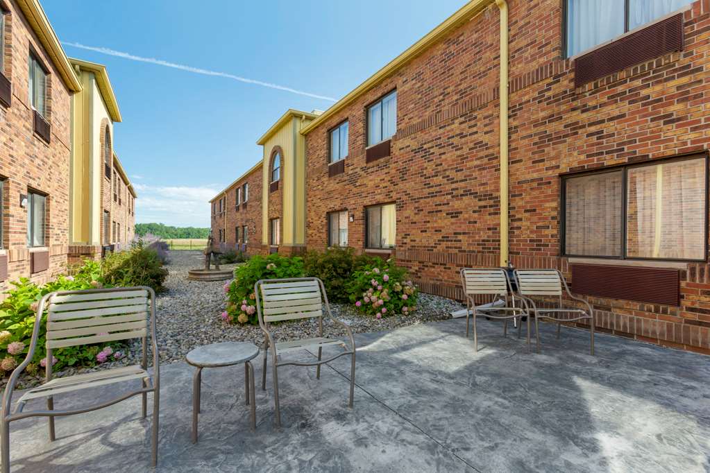 Quality Inn Alexis Rd - photo 25