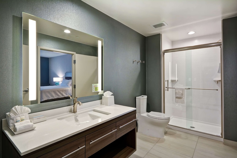 Home2 Suites by Hilton Plano Legacy West - photo 31