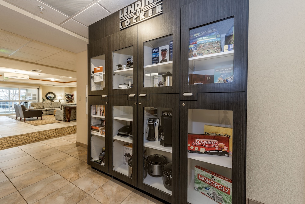 Candlewood Suites Burlington South by IHG - photo 21
