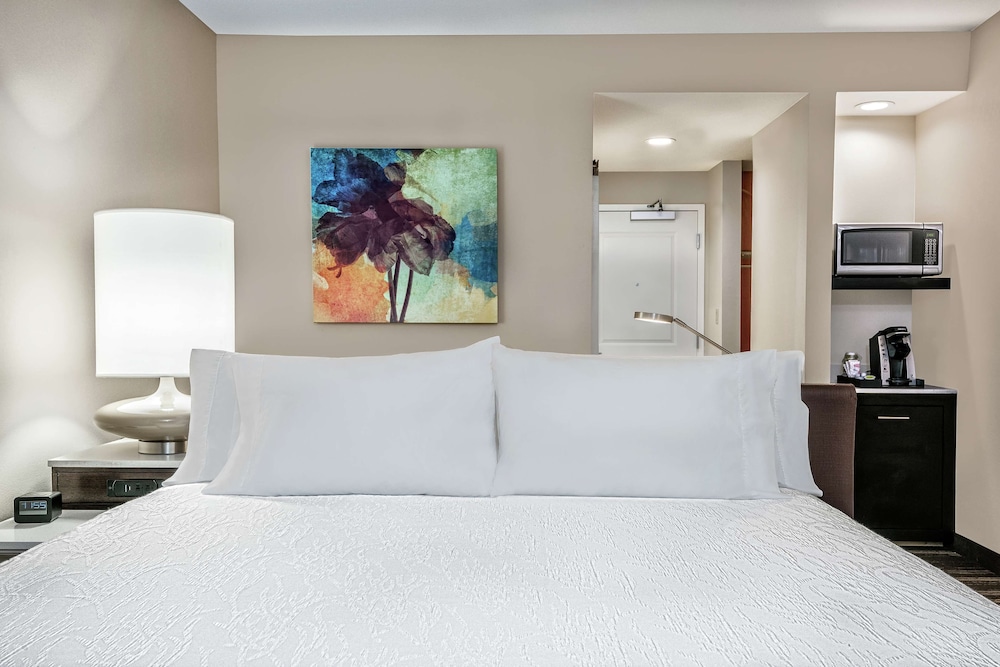 Hilton Garden Inn San Marcos - photo 13