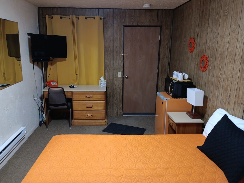 Crawford Motel - photo 12