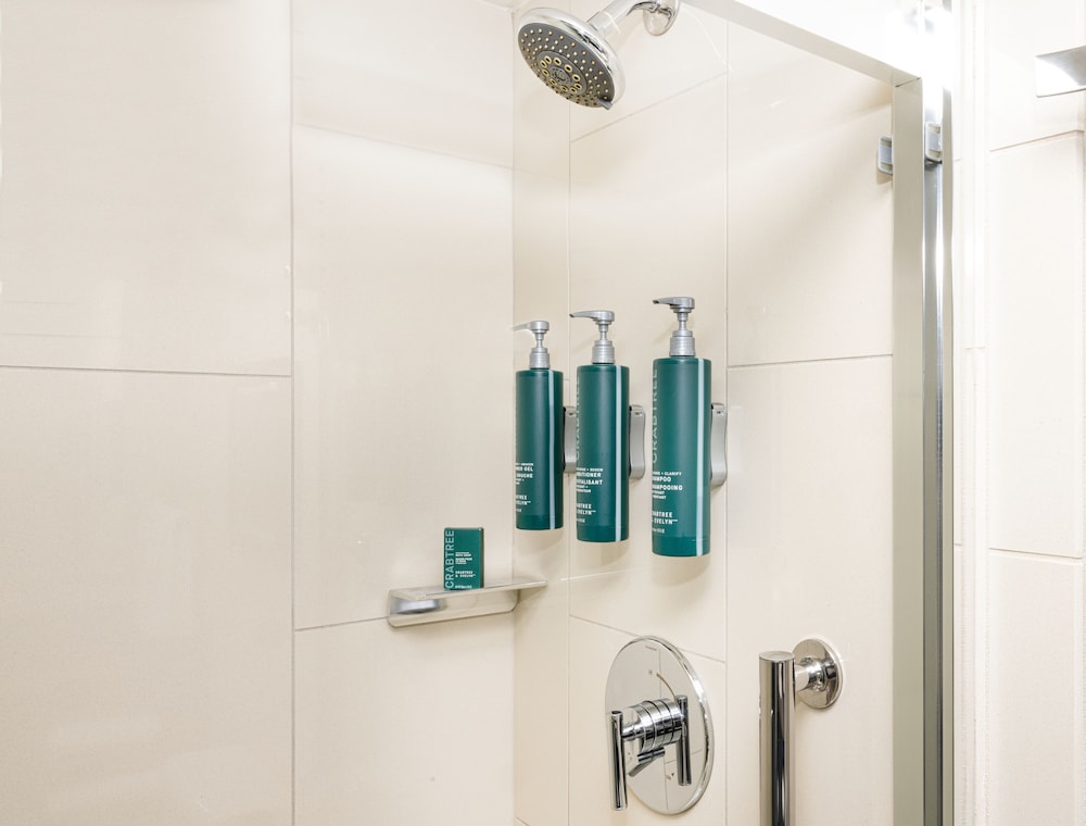 DoubleTree by Hilton Hotel Newark Airport - photo 40