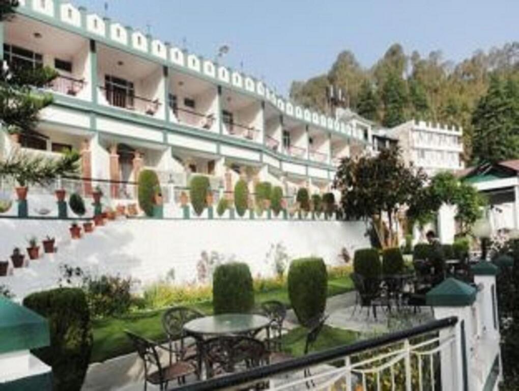 Krishna Mountview Resort - carbon neutral hotel in Bageshwar