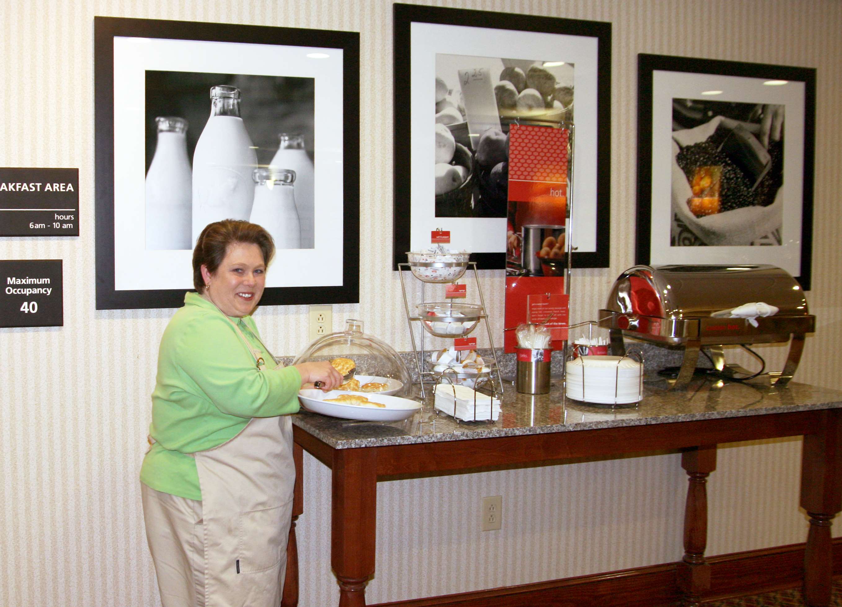Hampton Inn Greenville - photo 9