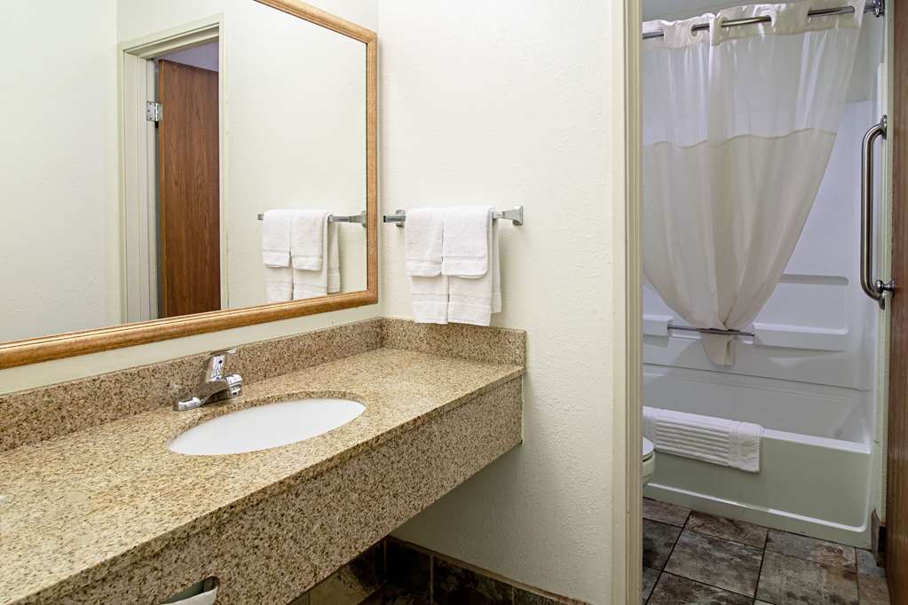 Quality Inn Aberdeen - photo 22