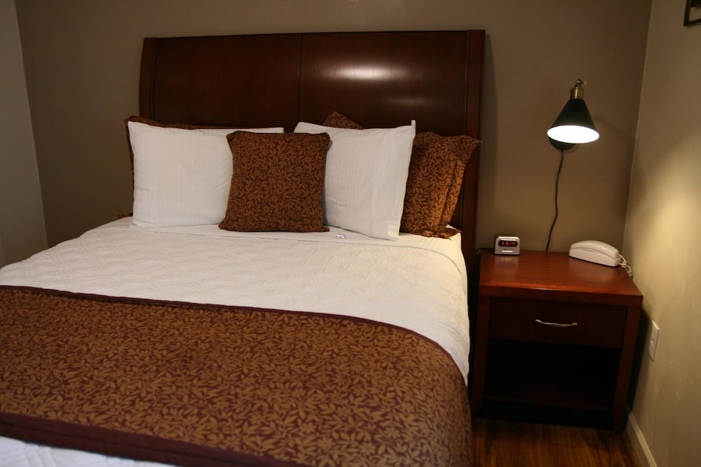 Affordable Suites Burlington - photo 23
