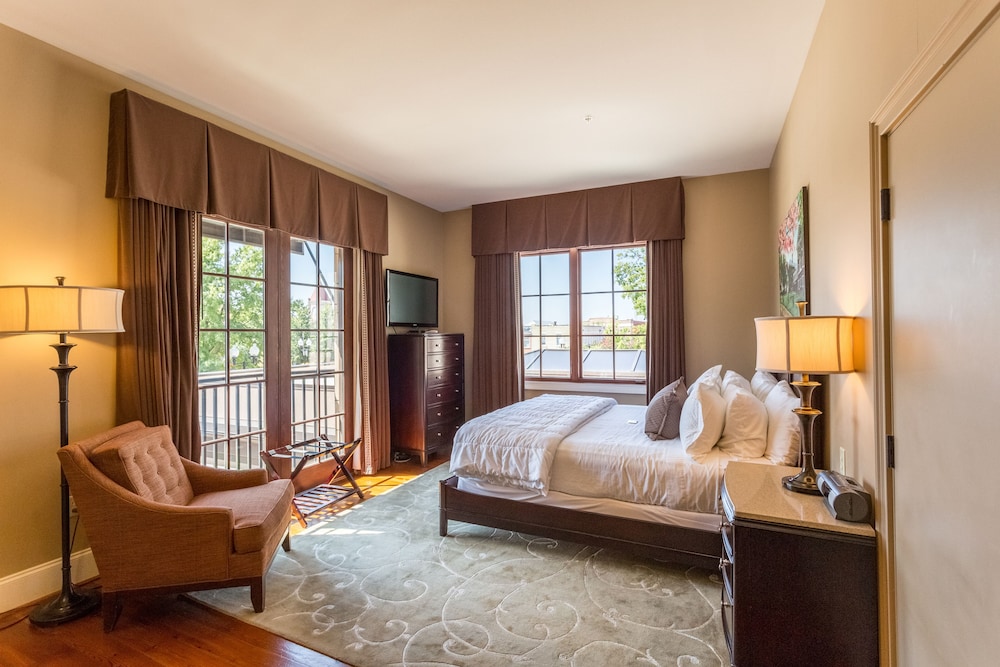 The Bleckley Inn - photo 8