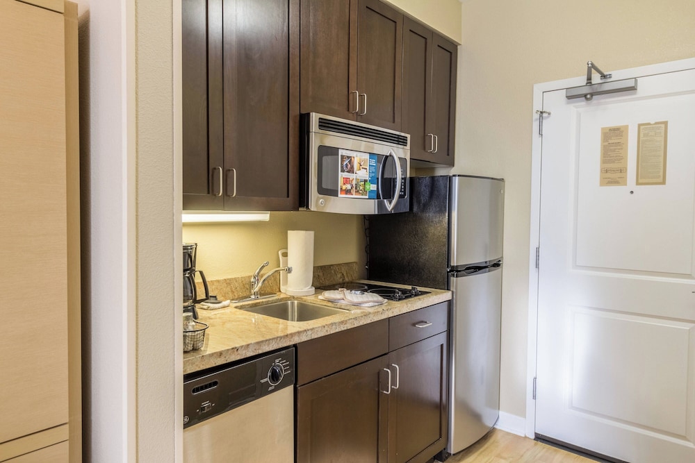 Marriott TownePlace Suites Dayton North - photo 10