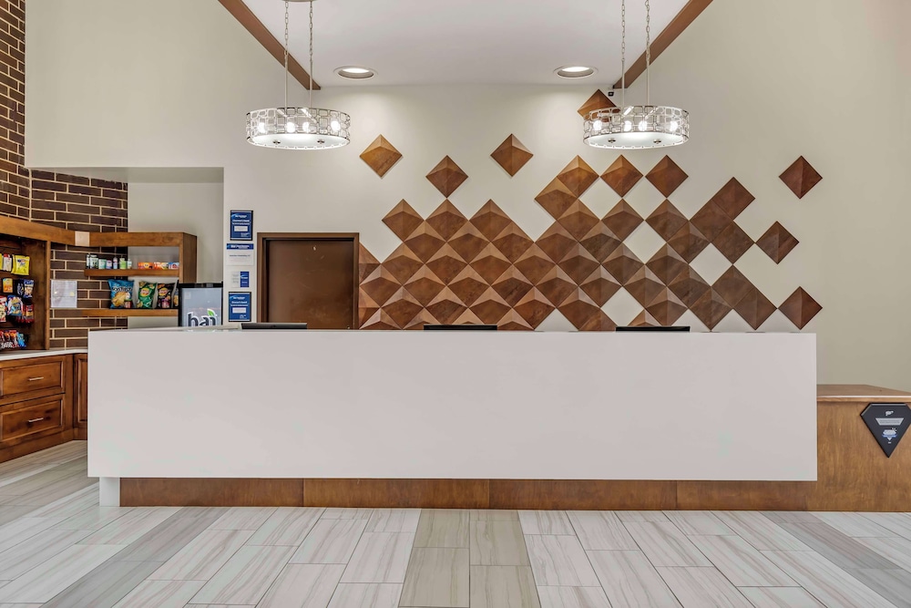 Best Western Plus Executive Residency Waterloo & Cedar Falls - photo 4