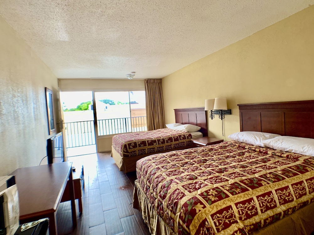 La Vista Inn - photo 10