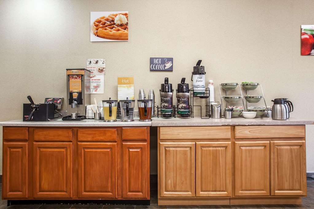 Quality Inn & Suites Federal Way Seattle - photo 37