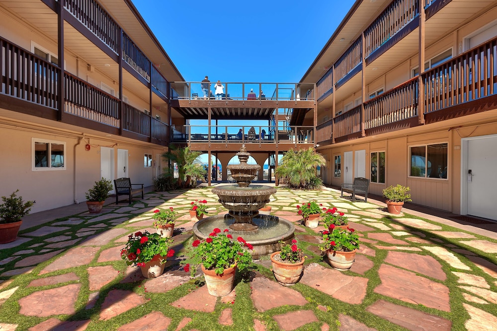 Ocean Beach Hotel - photo 49
