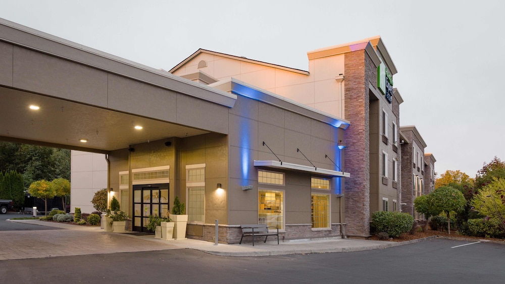 Holiday Inn Express & Suites Hood River by IHG - photo 61