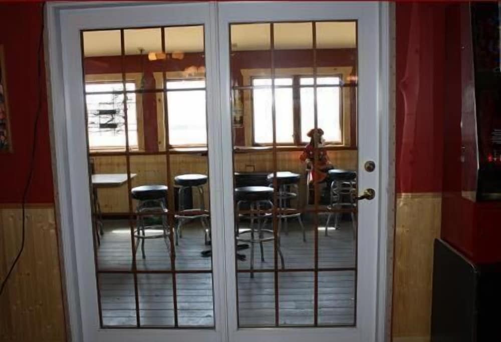 Sunlac Inn - photo 14