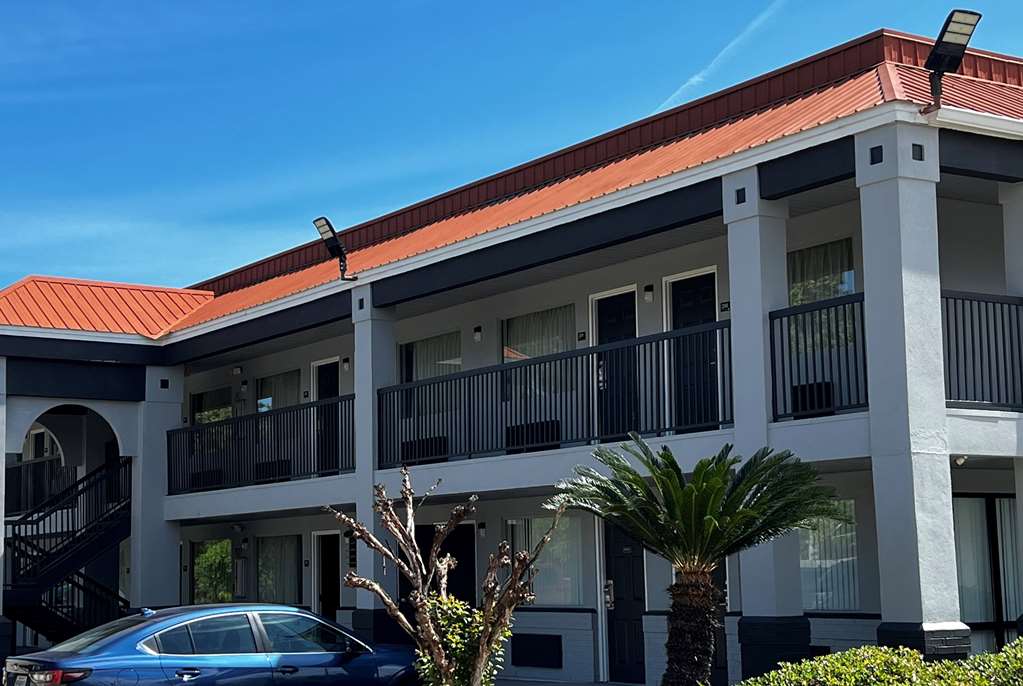 Super 8 by Wyndham Slidell - photo 7