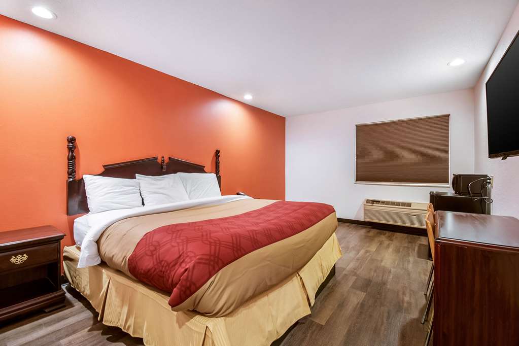 Econo Lodge Franklin IN - photo 7