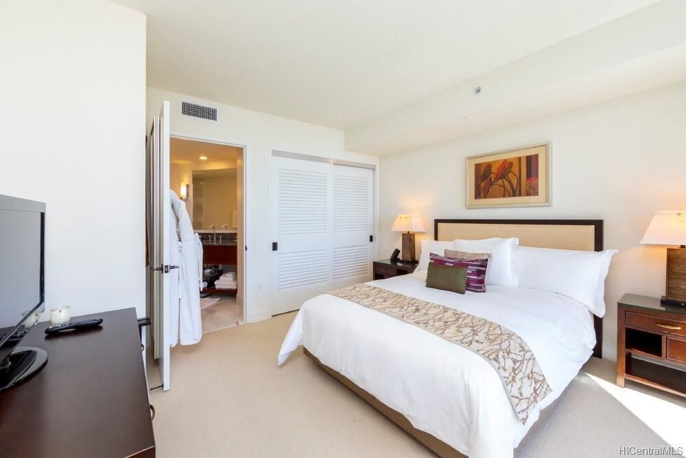 Jet Luxury at The Trump Waikiki - photo 26