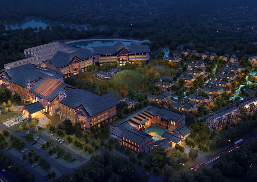 Jiuhua Mountain Rongxi Manor Hot Spring Resort in Qingyang, People's Republic of China