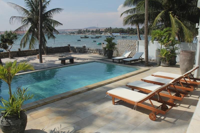 The Boathouse Mui Ne — 4-Star Luxury Hotel in Phan Thiet, Vietnam